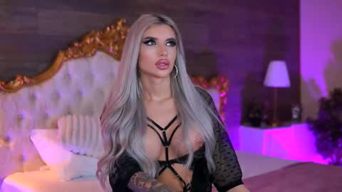 Jessye online show from October 4, 8:17 pm