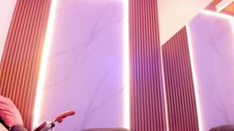 Juicy online show from March 5, 2:34 pm