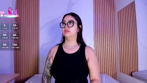 Juicy online show from September 15, 11:01 am