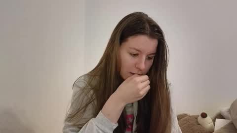 laura online show from February 3, 12:42 pm