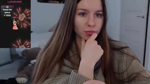 laura online show from January 15, 10:27 am