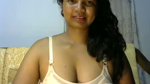 stellah online show from October 29, 1:18 am