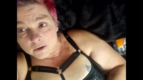 Juicygina  online show from December 5, 1:11 pm
