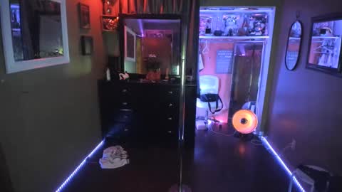 juicyjayxxx69 online show from February 24, 3:23 am