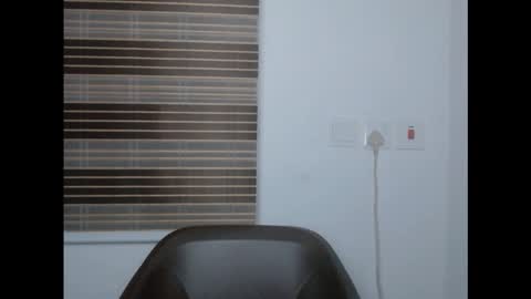 juicykinkx online show from November 7, 2:03 am