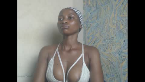 juicypiexx online show from March 12, 2:52 am