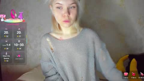 Snapshot of juisykitten chatting on February 18, 9:09 pm Anna online show from February 18, 9:09 pm