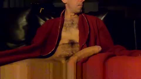 Snapshot of jujusbzh chatting on December 8, 9:52 pm jujusbzh online show from December 8, 9:52 pm