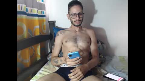 Snapshot of julfigo chatting on October 19, 11:04 am Julfigo online show from October 19, 11:04 am