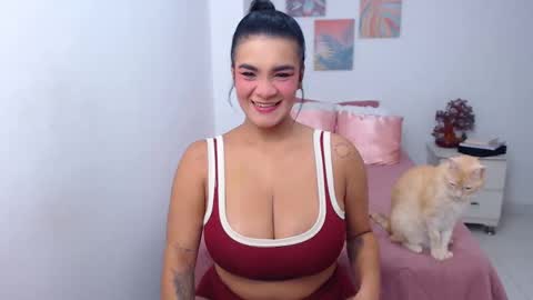 julia online show from October 19, 7:35 am