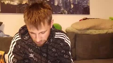 Snapshot of julia_official chatting on September 24, 8:37 pm julia_official online show from September 24, 8:37 pm