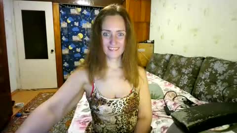 juliaa_foxi online show from December 4, 6:29 pm