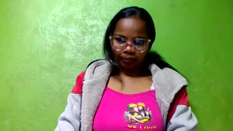 juliah02 online show from July 5, 5:47 am