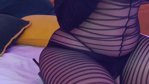 Julia online show from February 17, 12:21 am