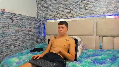 julian online show from October 24, 5:47 pm