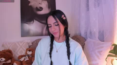 Juliana online show from October 9, 7:14 am