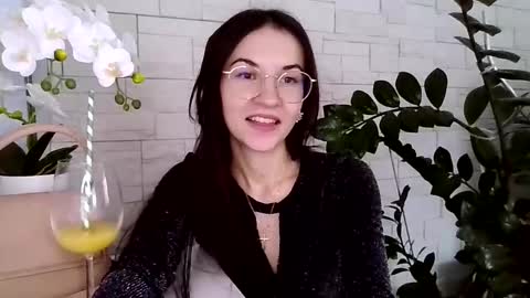 Julia online show from February 19, 3:11 pm