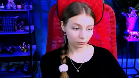 juliedaniel online show from September 11, 1:34 pm