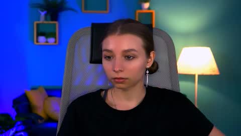 juliedaniel online show from September 10, 1:34 pm