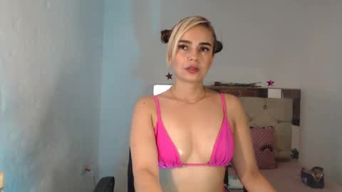 julieta__fox_ online show from March 10, 12:50 am