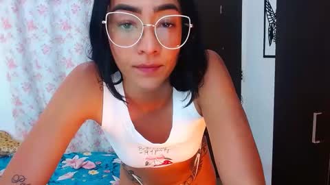 julieta art1 online show from January 31, 1:43 am