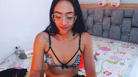 julieta art1 online show from February 12, 1:19 am