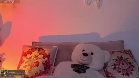 Juli  online show from October 25, 4:46 am