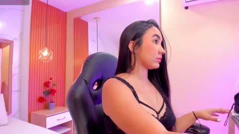     online show from October 20, 9:53 pm