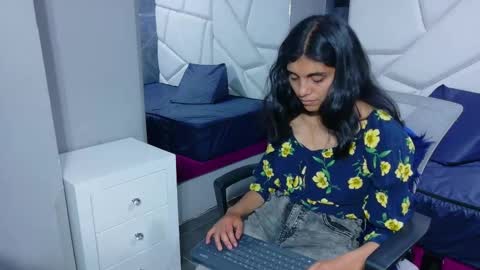 Julieta online show from January 8, 6:25 pm