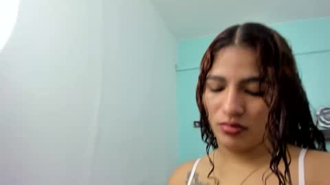 julieth_allen online show from October 28, 11:17 pm
