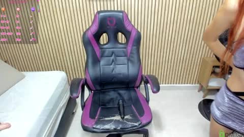 Julieth  online show from April 23, 2:08 pm