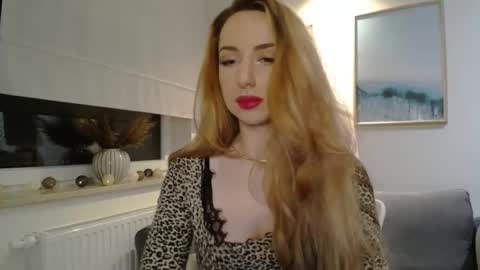 JulietteSensual online show from March 12, 7:25 pm