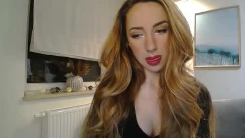 JulietteSensual online show from March 7, 4:22 pm