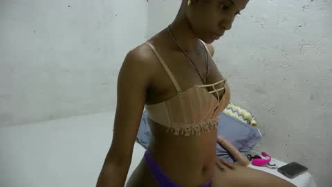 Snapshot of juliexexy chatting on October 23, 3:46 pm juliexexy online show from October 23, 3:46 pm