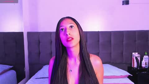 Snapshot of juliisexx chatting on December 7, 12:07 pm Juliana online show from December 7, 12:07 pm