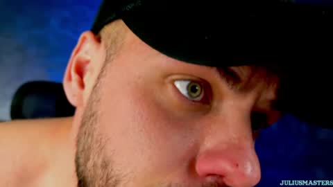 JULiUS   online show from April 14, 8:34 pm