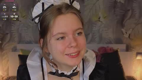 Julie online show from October 15, 5:03 pm