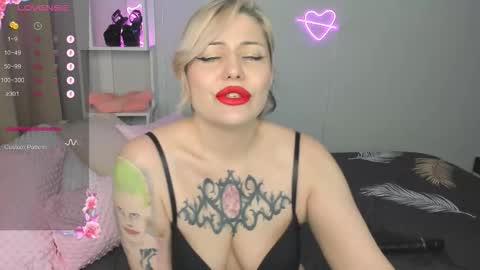 Jully online show from October 22, 2:30 pm