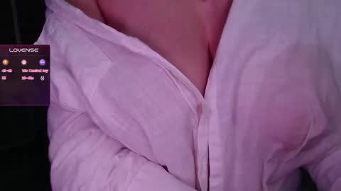 Julia online show from October 25, 5:02 pm