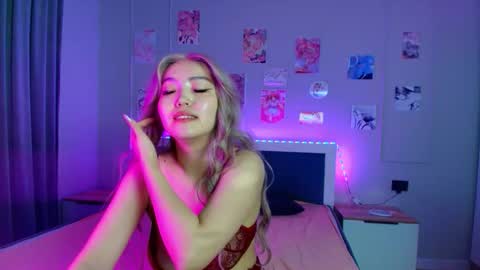 Kira online show from January 8, 6:36 pm