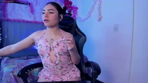 june__moon online show from July 2, 3:04 am