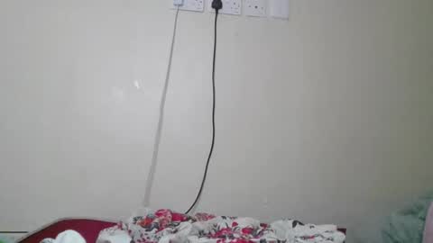 queen online show from March 4, 10:07 pm