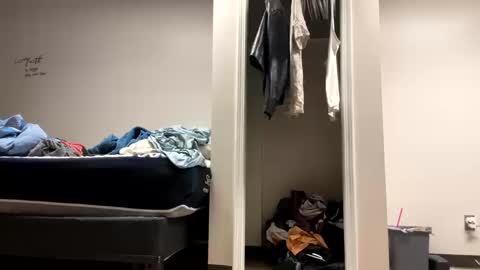 junosphboi online show from September 19, 2:27 am