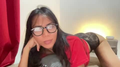 junovaughn online show from July 28, 12:48 pm