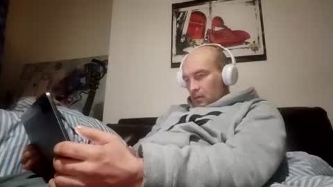 Yuri online show from December 15, 5:47 am