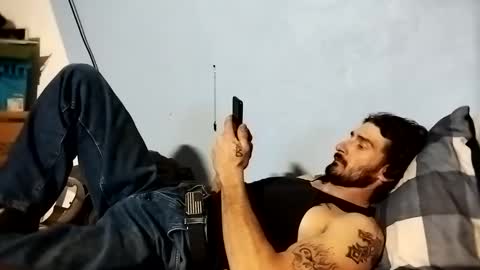 Snapshot of just2day2000 chatting on February 8, 12:06 pm just2day2000 online show from February 8, 12:06 pm