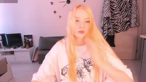 JESSY online show from July 8, 4:49 am