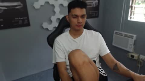 Snapshot of justagamerxxx chatting on September 25, 7:59 am Rhys online show from September 25, 7:59 am