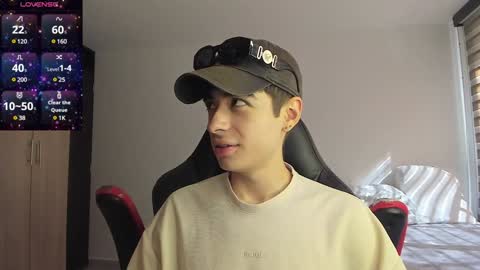 mr wilson online show from December 3, 2:11 pm