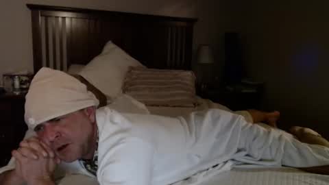 Tohiptwoquit online show from December 31, 7:31 am